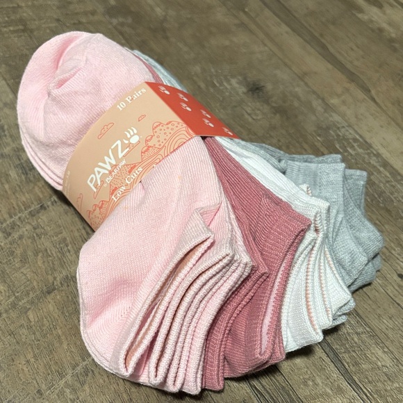Pawz By Bearpaw 10 pk.low cuts socks,super soft,pink/gray/whites, shoe size 5-10 - Picture 1 of 5